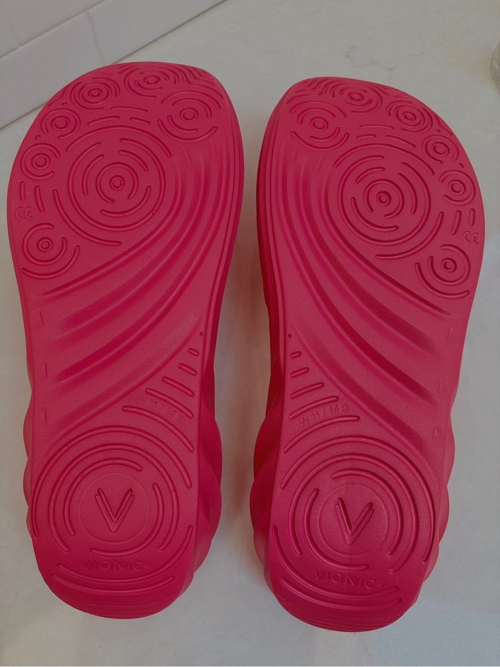 Vionic Tide RX Recovery Flip Flop Sandals Vibrant Pink Women’s Size 11 EUC - Picture 6 of 13